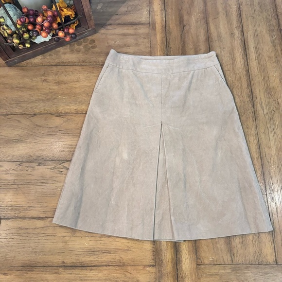 Zara Basics Corduroy Pleat Skirt, Small, Cream/Tan, Preppy Academia Office Retro - Picture 10 of 12